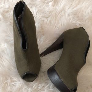 Green bootie